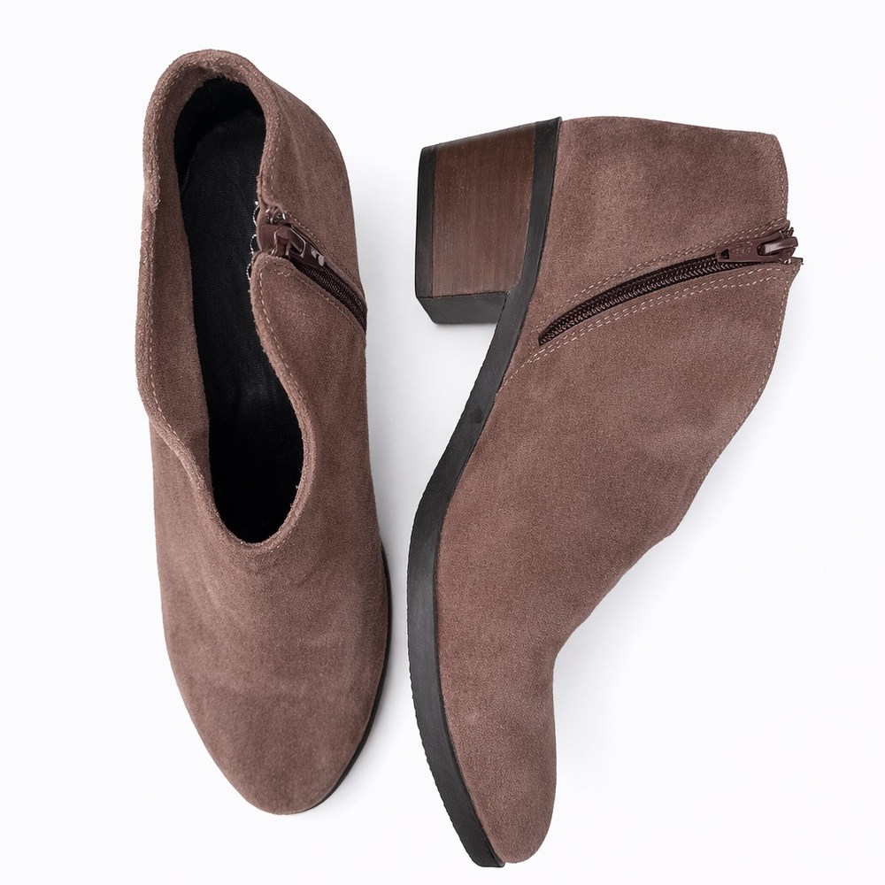 Bueno Taupe Suede Ankle Booties-       Taupe/Brown-Block Heel-Zip. Eu 40/US 9.5
